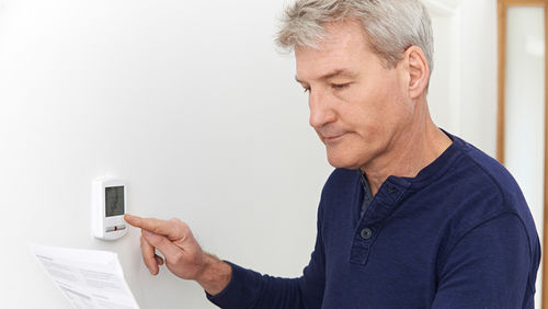 should nsw and victoria energy markets be re-regulated power bills utilities gas bills expenses cost of living heating