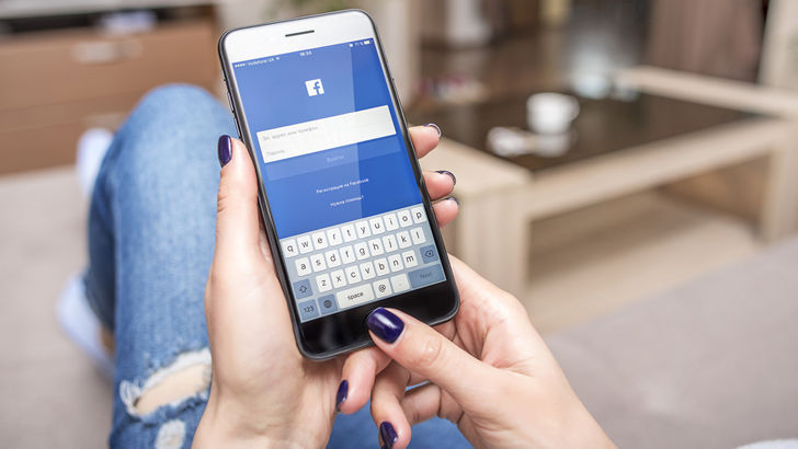 facebook twitter instagram social media marketing advertising sam henderson ato australian tax office