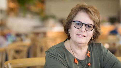 Elena Antonis wants to leave Sydney for a more affordable retirement in Tamworth, but there's a glitch. The unit she co-owns with her daughter has fallen in value: should they sell or wait it out?