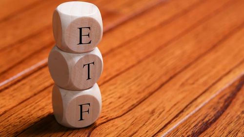 With more than 80% of active fund managers failing to beat the index, Aussie investors are ditching risky stock picking in favour of a safer option: ETFs.