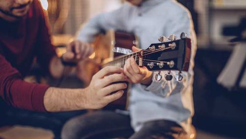 christmas-gifts-that-save-your-pocket-and-the-planet-guitar-lessons.jpg