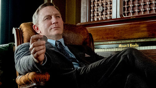 knives out movie starring daniel craig