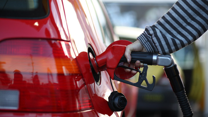 How to save money on petrol this Easter
