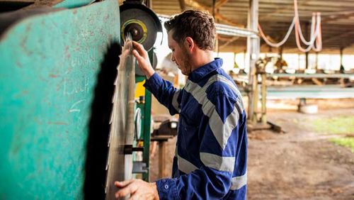 regional australia financial comfort falls