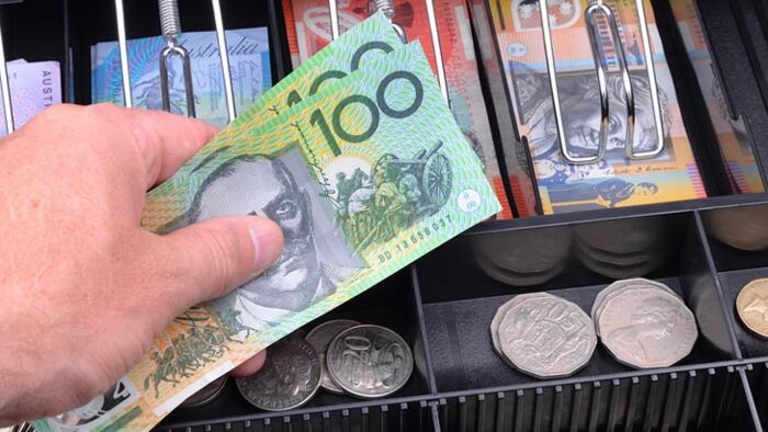 small businesses erroneously claimed 180 million in job keeper says ato
