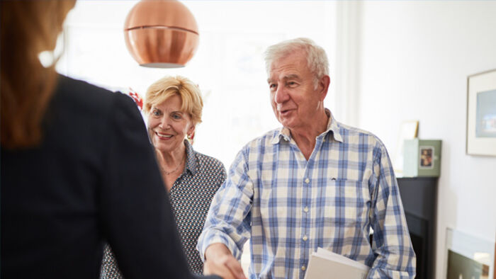 should you use a mortgage broker
