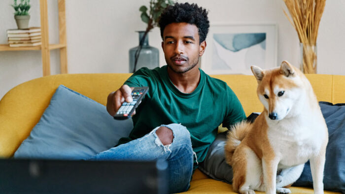 aussies switching to smaller telcos to save money