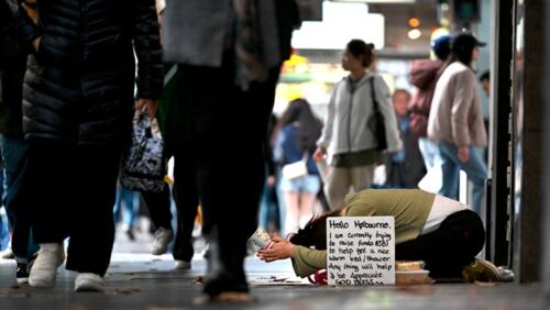 unhoused australians miss out as cash usage declines