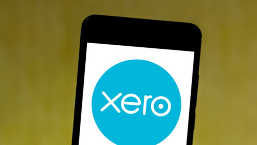 buy hold or sell xero shares