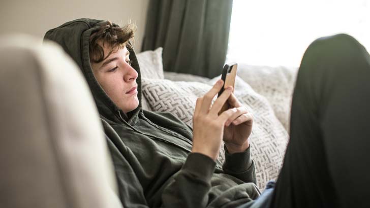 How to help your teen avoid gambling problems
