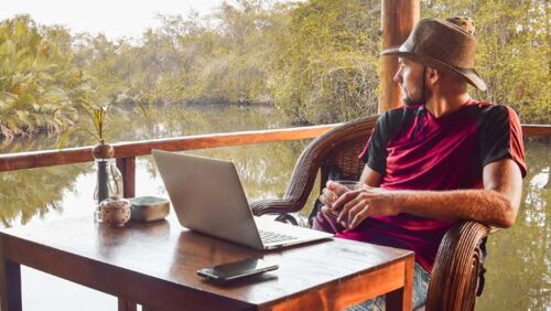 how one aussie turned 500k into millions by investing in themes