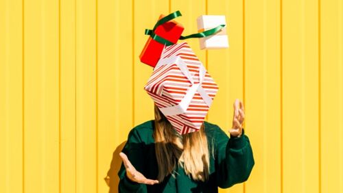 How to save money on Christmas shopping