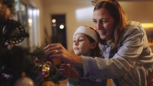 Smart ways to teach kids about money this Christmas