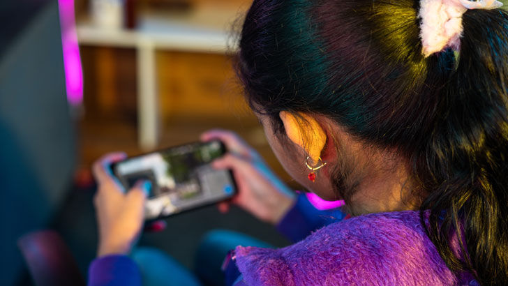 Gambling costs Australian families $2.6 million every month - PHAA