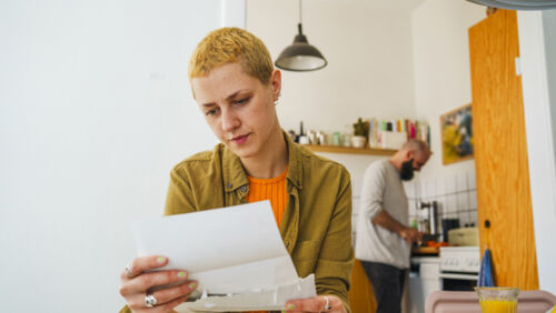 jury-duty-pay-australia-letter-bills.jpg