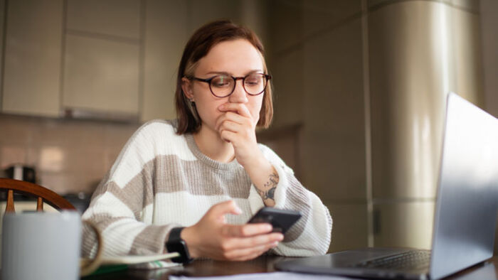 Think AI can save you money on legal fees? Relying on AI-generated legal advice could end up costing far more, especially if it leads to costly mistakes or missed deadlines.